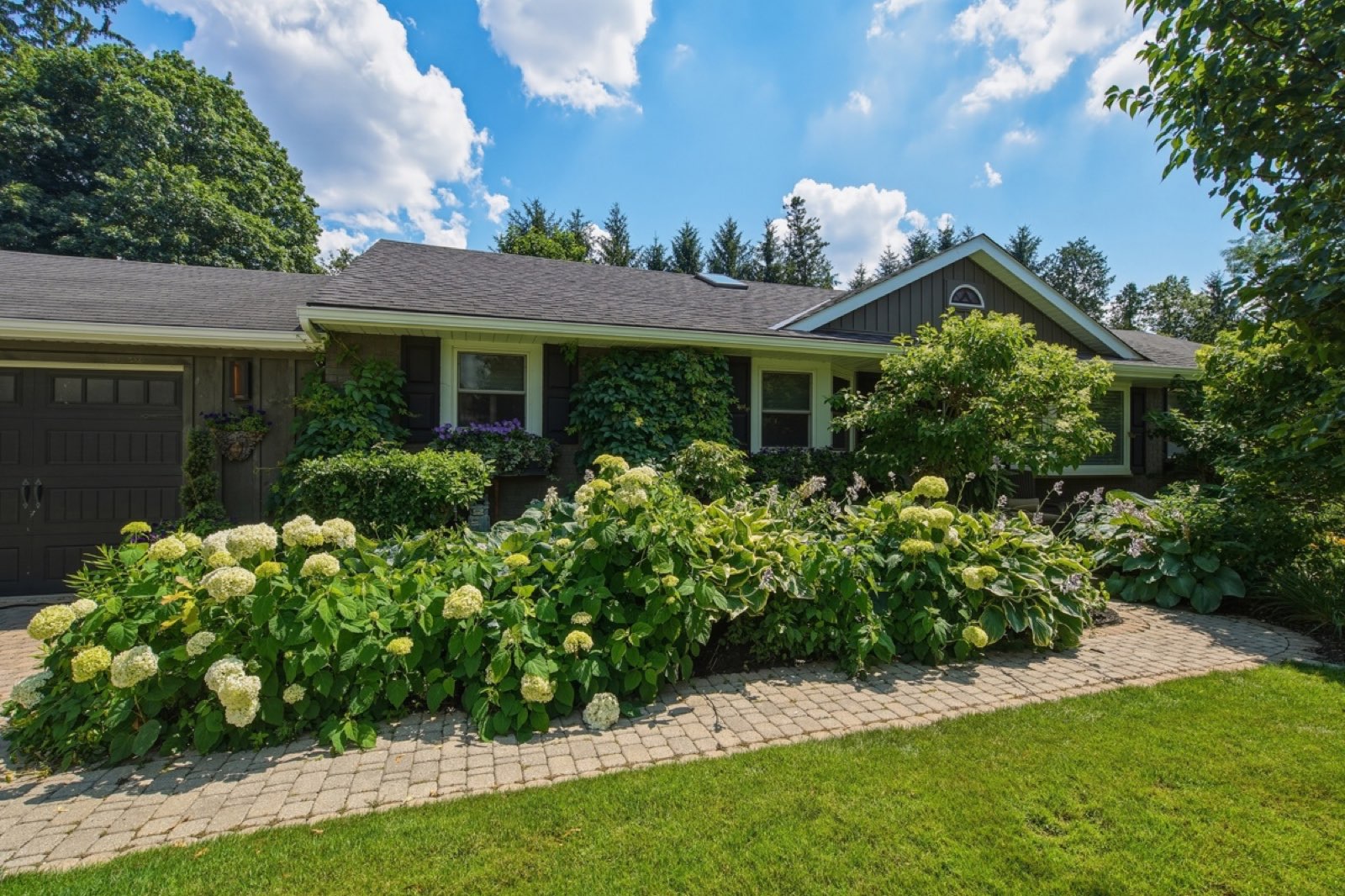 Front exterior, 7 Northcrest Drive, marketed by Hinsch Realty