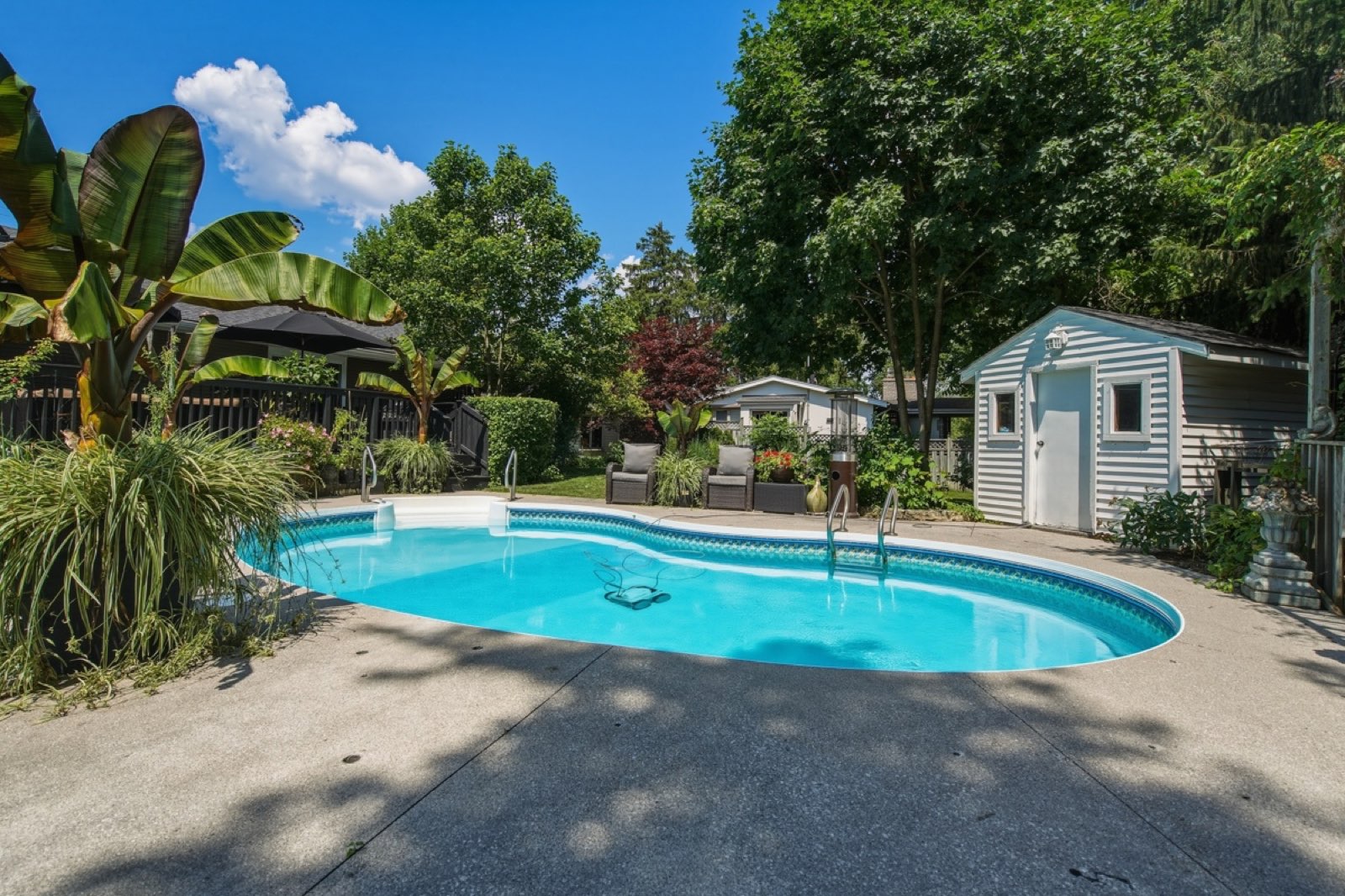 Outdoor living, 7 Northcrest Drive, marketed by Hinsch Realty